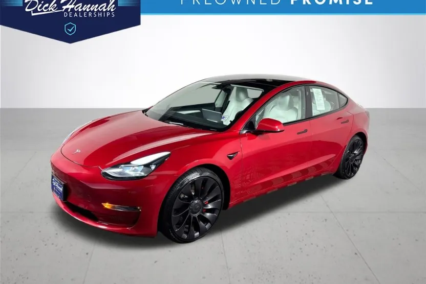 2023 Tesla Model 3 Performance photo 1