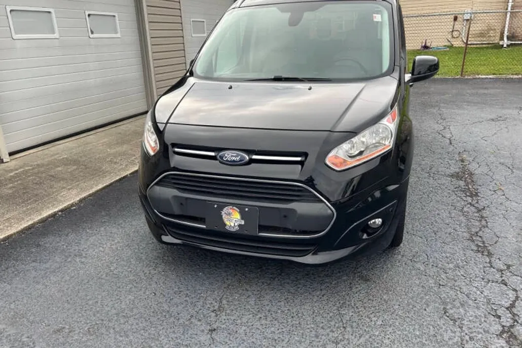 2018 Ford Transit Connect Titanium photo 1