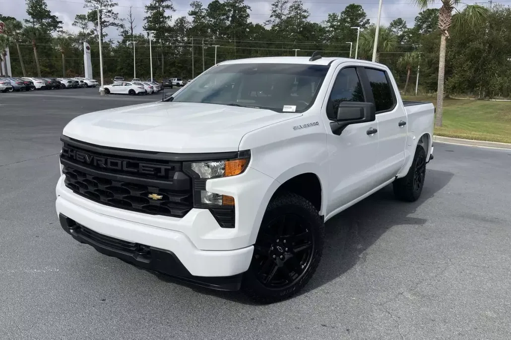2022 Chevrolet Silverado 1500 Custom photo 1