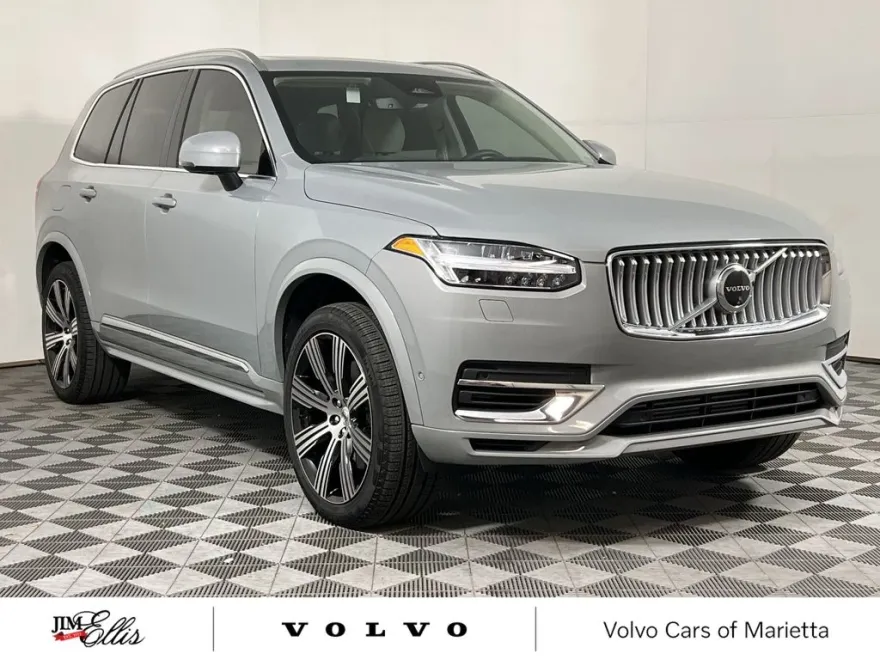 2025 Volvo XC90 T8 photo 1