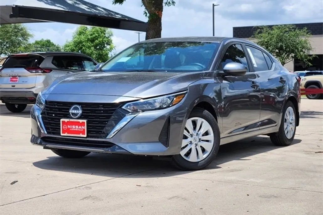2025 Nissan Sentra S photo 1