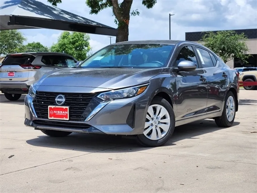 2025 Nissan Sentra S photo 1