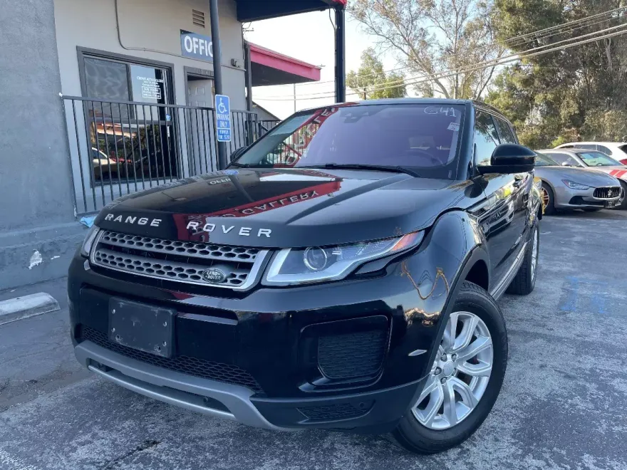 2018 Land Rover Range Rover Evoque SE Premium photo 1
