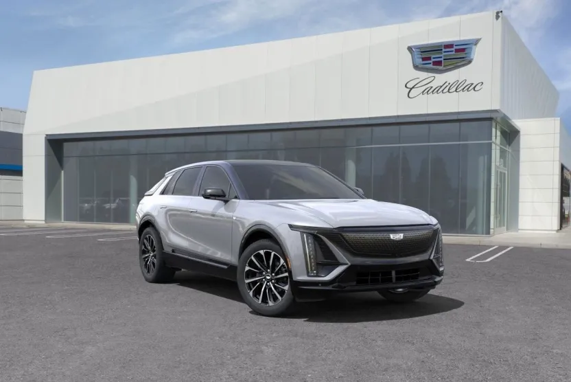 2025 Cadillac Lyriq Sport photo 1