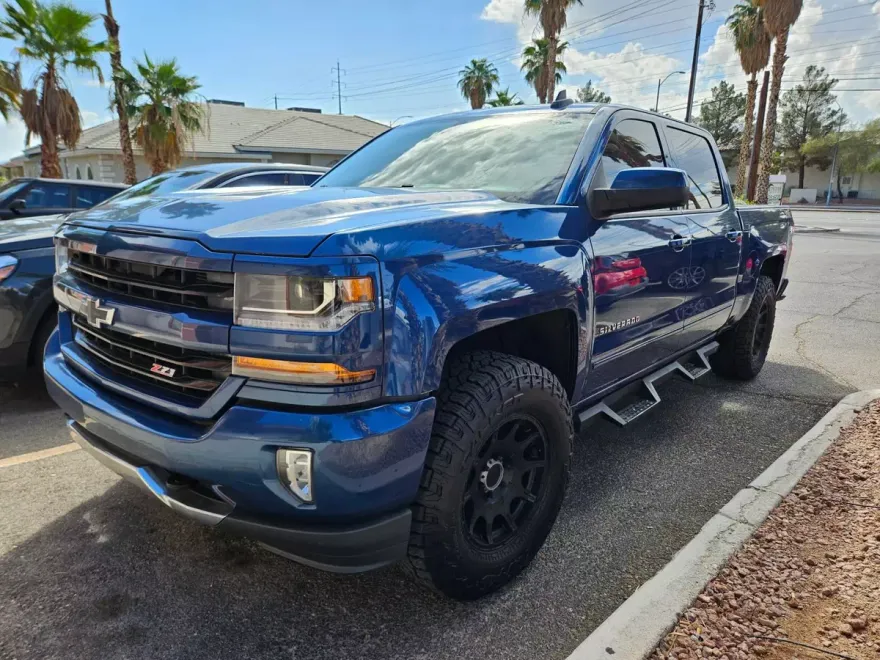 2016 Chevrolet Silverado 1500 Z71 LT photo 1