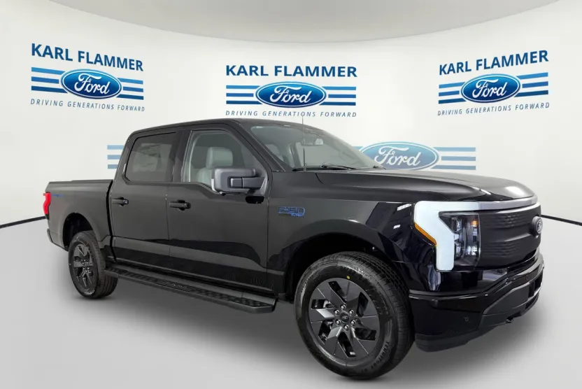 2025 Ford F-150 Lightning photo 1