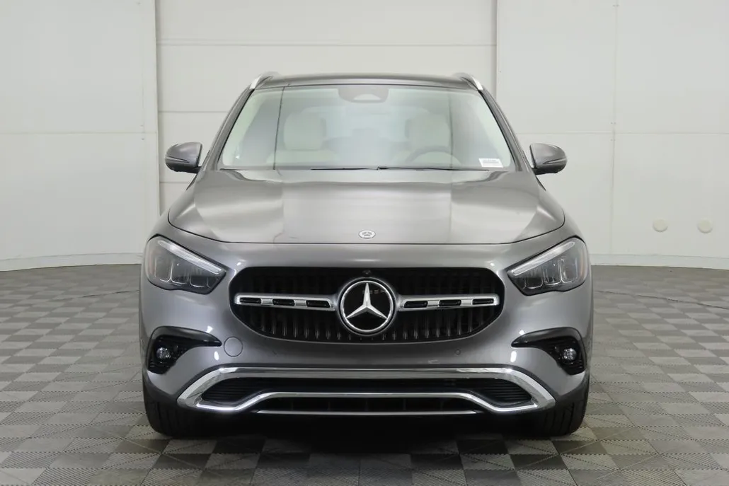 2026 Mercedes Benz GLA 250 photo 1