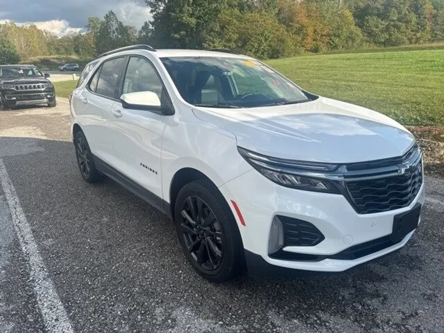 2023 Chevrolet Equinox RS photo 1