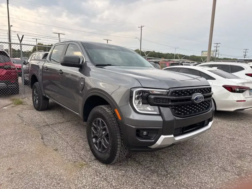 2025 Ford Ranger XLT photo 1