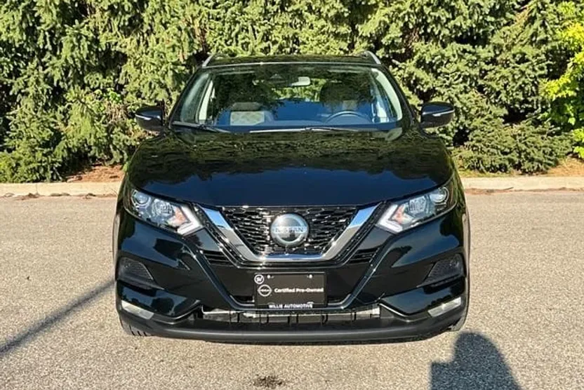 2022 Nissan Rogue Sport SV photo 1