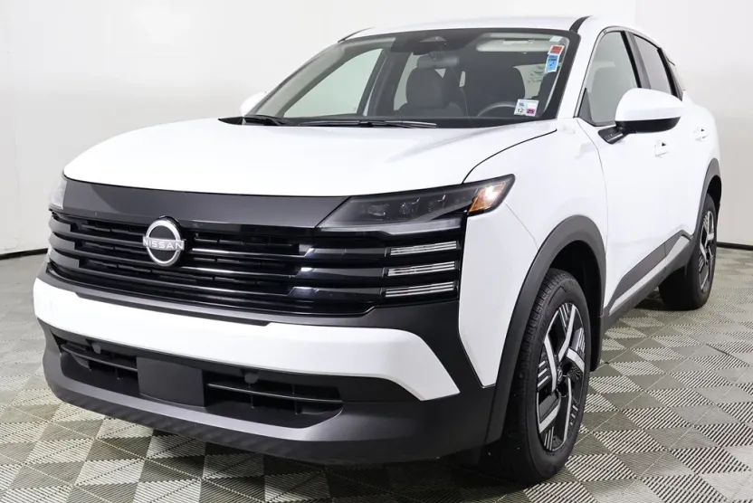 2025 Nissan Kicks SV photo 1