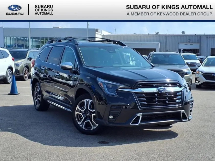 2023 Subaru Ascent Touring photo 1
