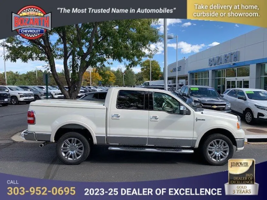 2008 Lincoln Mark LT photo 1