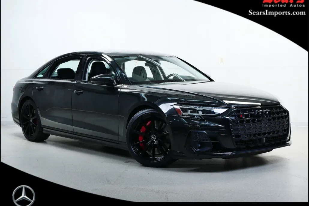 2022 Audi S8 4.0T Quattro photo 1