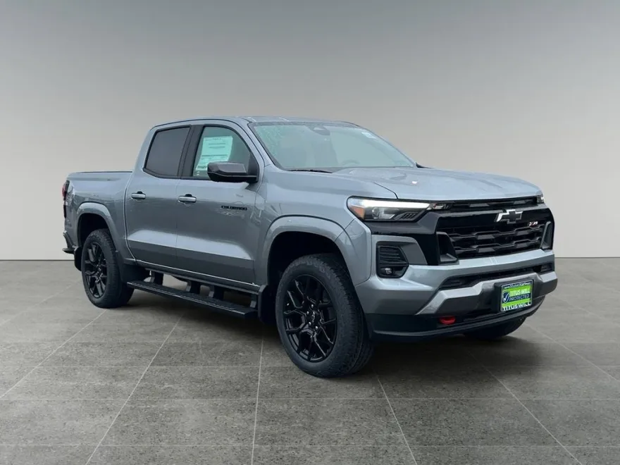 2025 Chevrolet Colorado Z71 photo 1