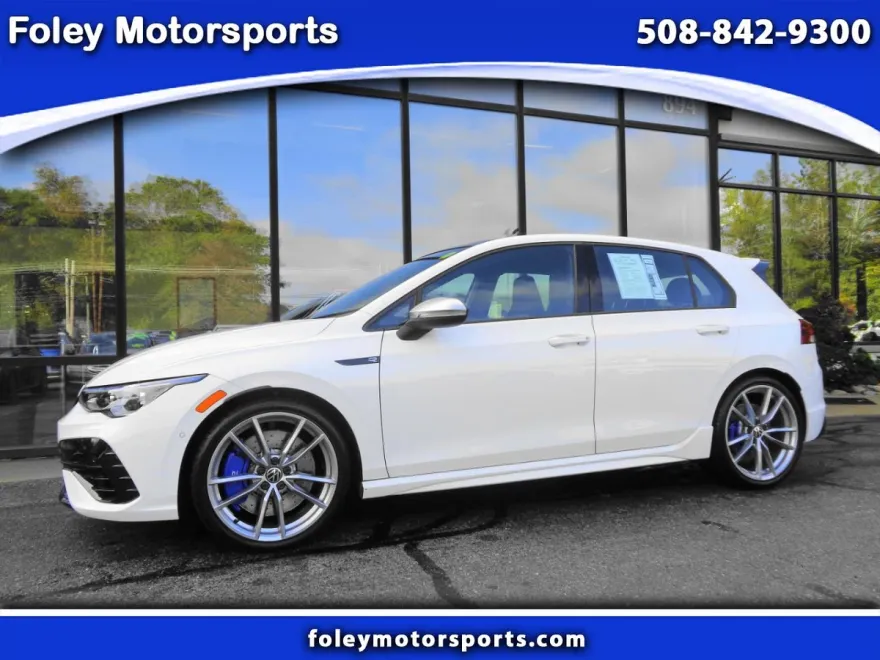 2024 Volkswagen Golf R 4Motion photo 1