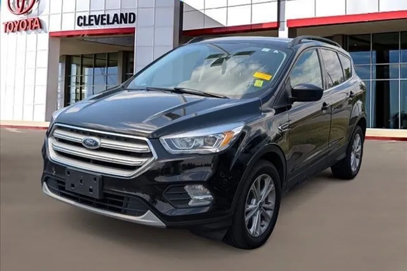 2018 Ford Escape SEL photo 1