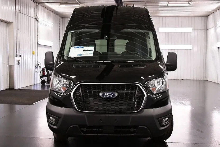 2025 Ford Transit photo 1