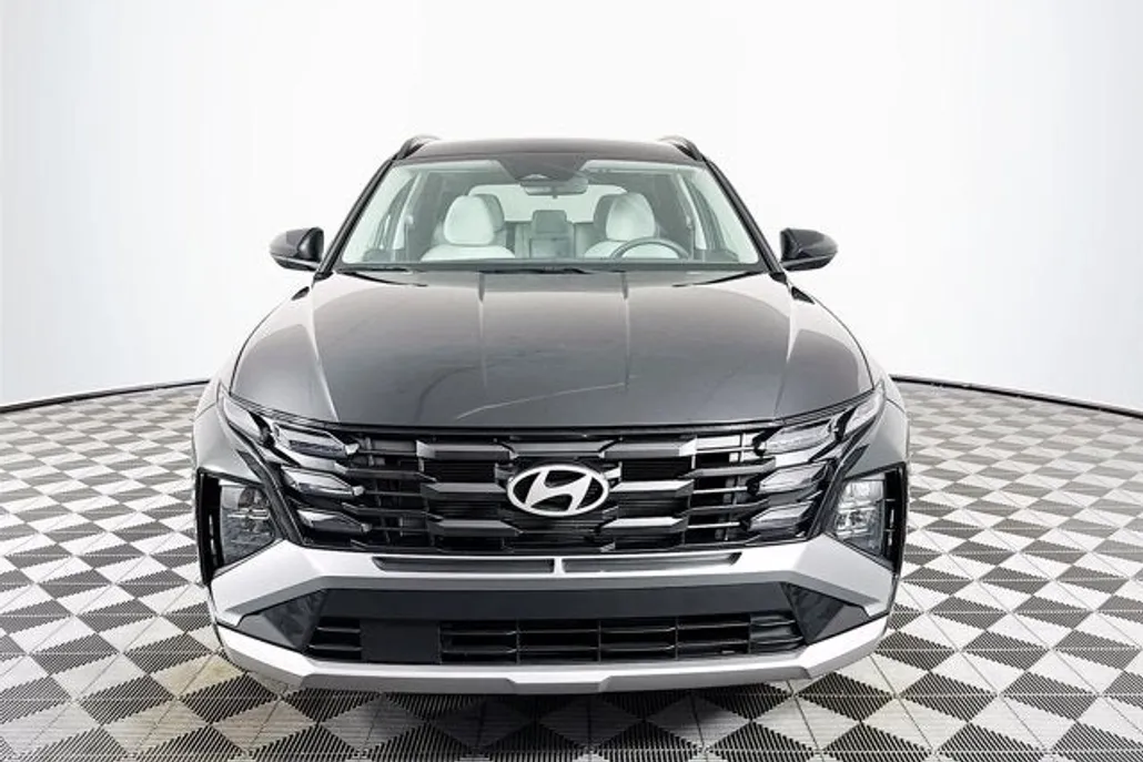 2025 Hyundai Tucson SEL photo 1