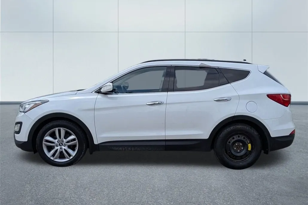 2015 Hyundai Santa Fe Sport 2.0T photo 1
