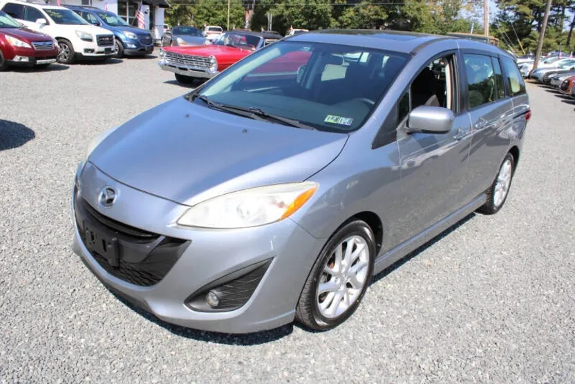 2012 Mazda Mazda5 Touring photo 1