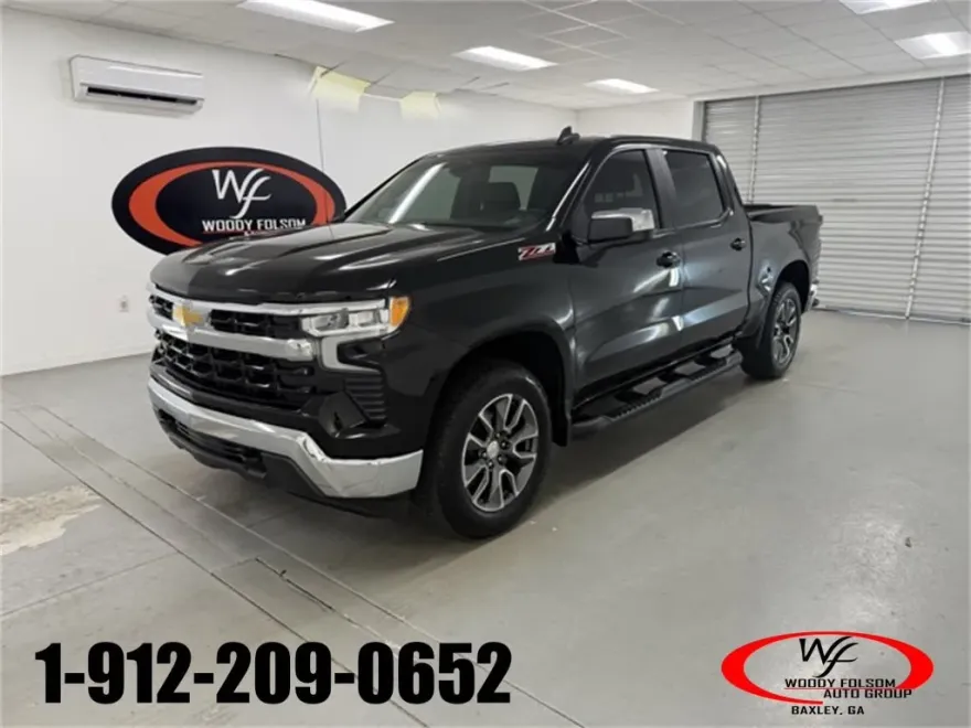 2023 Chevrolet Silverado 1500 LT photo 1