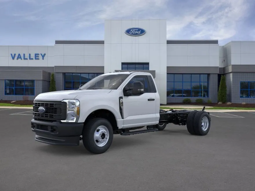 2026 Ford F-350 photo 1