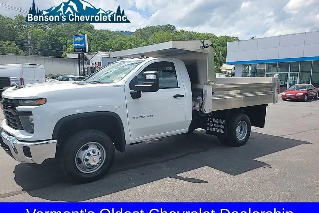 2025 Chevrolet Silverado 3500HD Work Truck photo 1