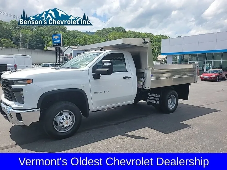 2025 Chevrolet Silverado 3500HD Work Truck photo 1