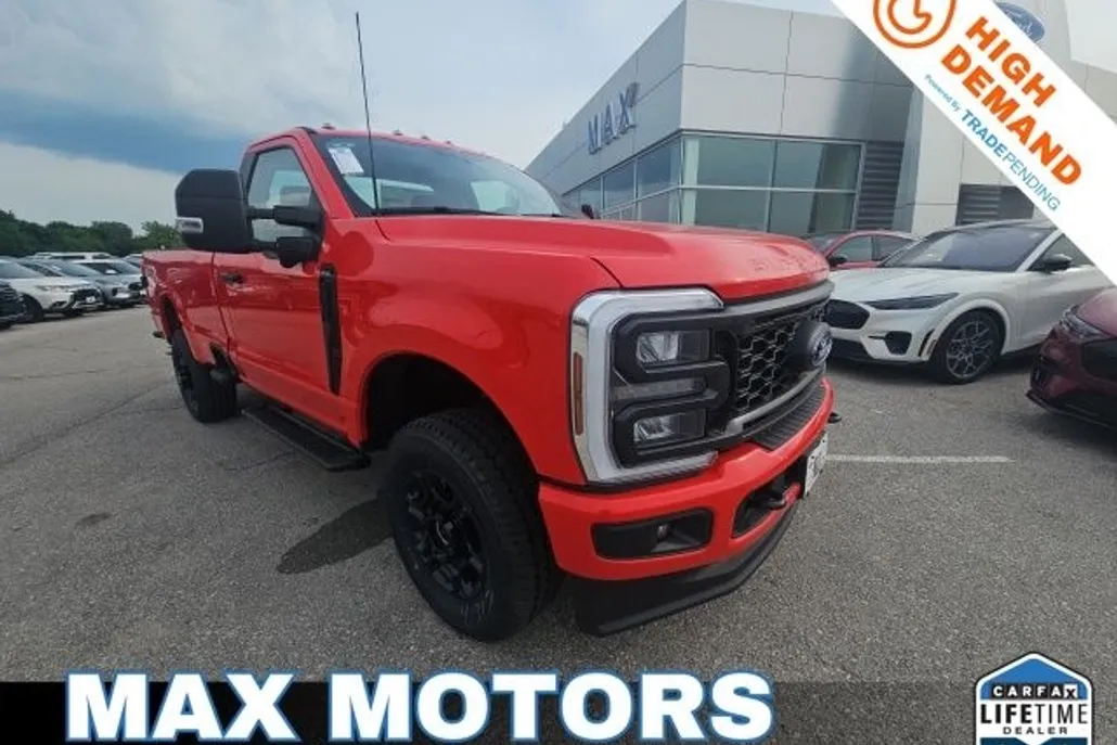 2025 Ford F-350 XL photo 1