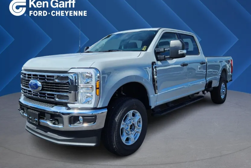 2026 Ford F-350 XL photo 1