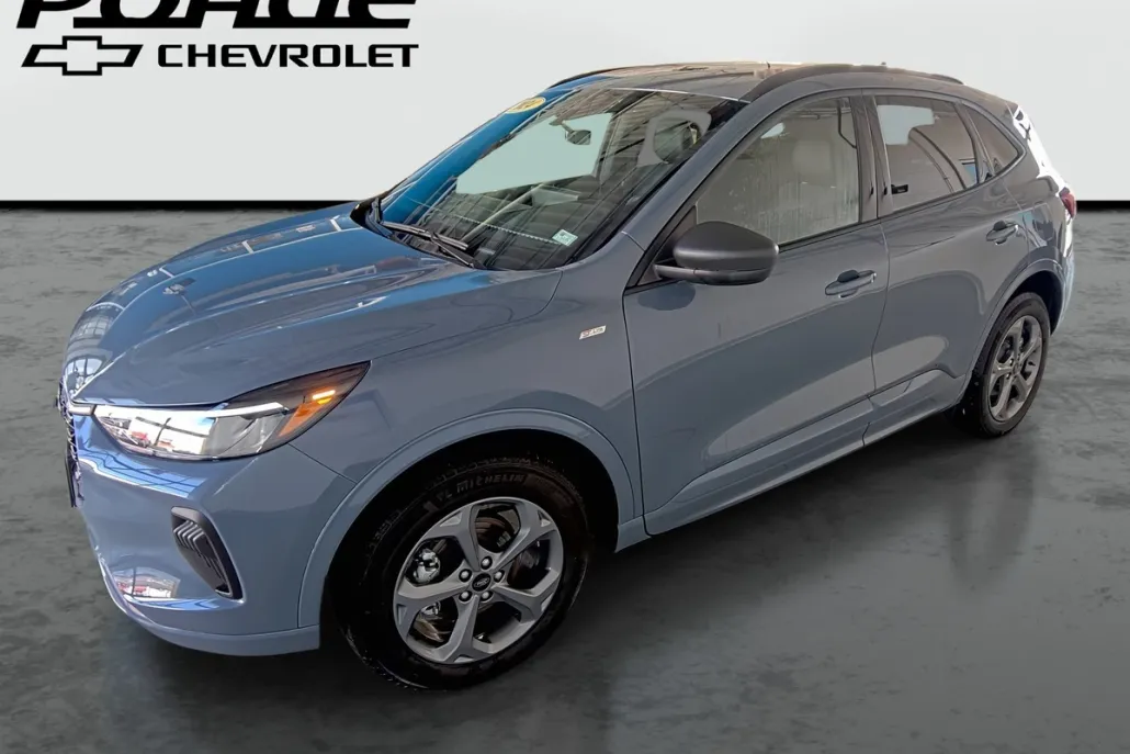 2024 Ford Escape ST-Line photo 1