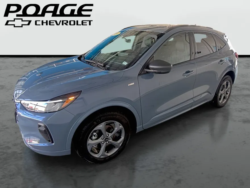 2024 Ford Escape ST-Line photo 1