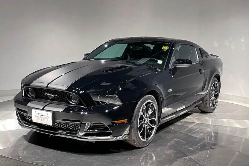 2014 Ford Mustang GT photo 1