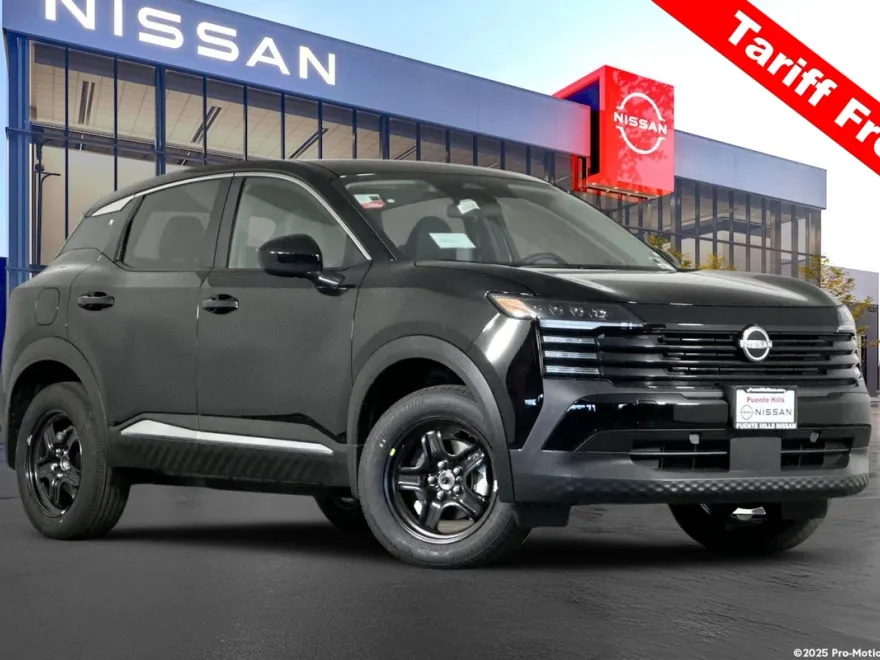 2025 Nissan Kicks SV photo 1