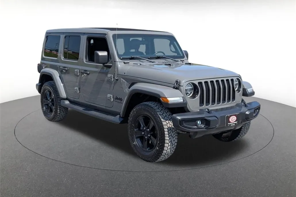 2019 Jeep Wrangler Unlimited Sahara Altitude photo 1