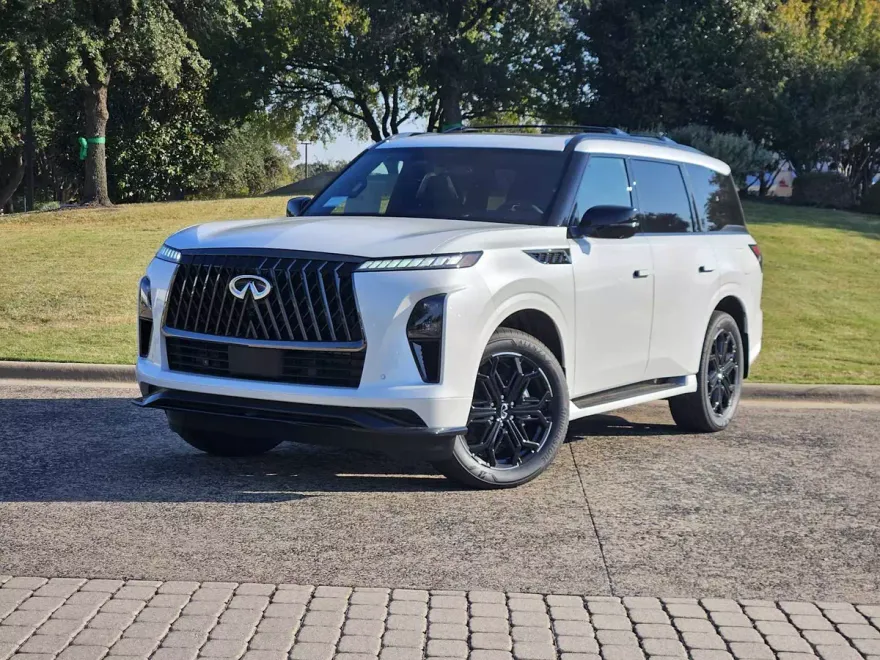 2026 Infiniti QX80 Sensory photo 1