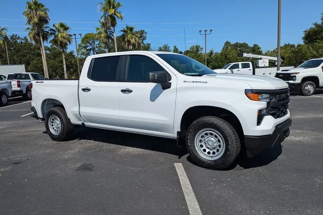 2025 Chevrolet Silverado 1500 photo 1
