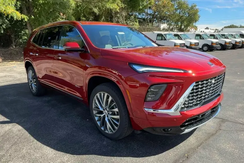 2026 Buick Enclave Avenir photo 1