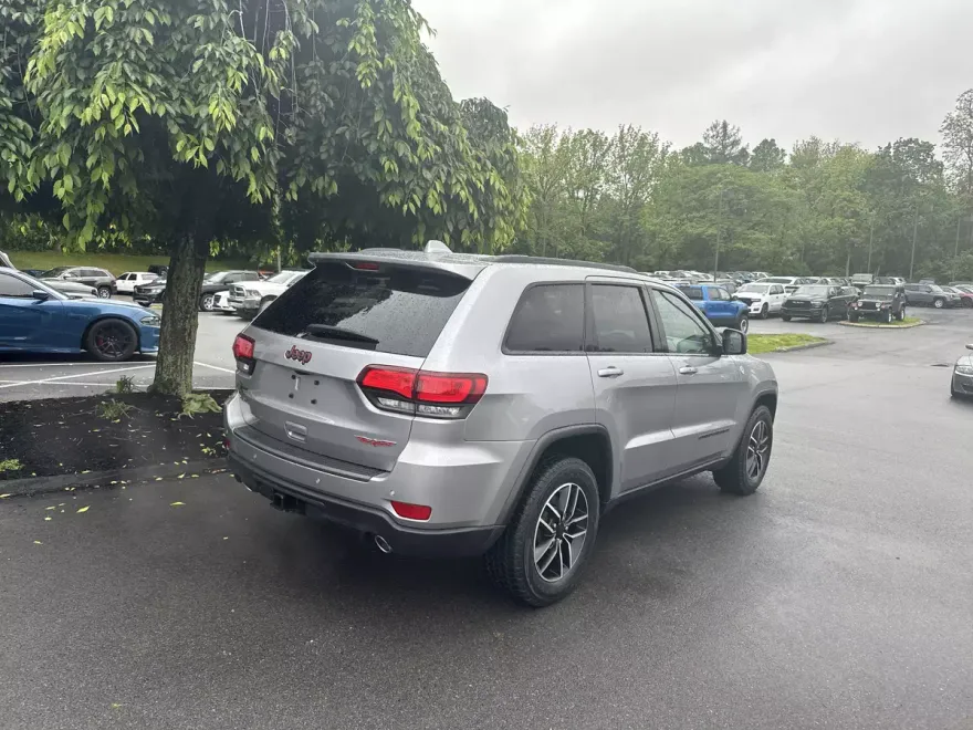 2021 Jeep Grand Cherokee Trailhawk photo 1