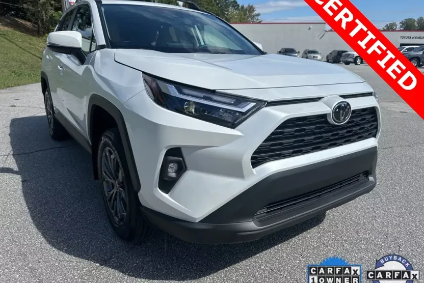 2025 Toyota RAV4 Hybrid XLE Premium photo 1