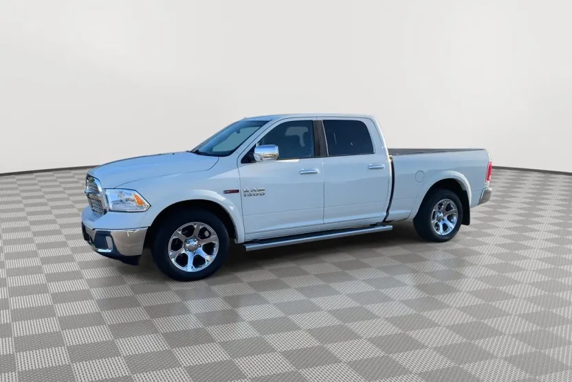 2016 Ram 1500 Laramie photo 1