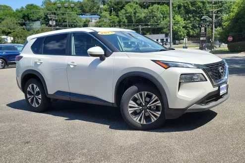 2023 Nissan Rogue SV photo 2