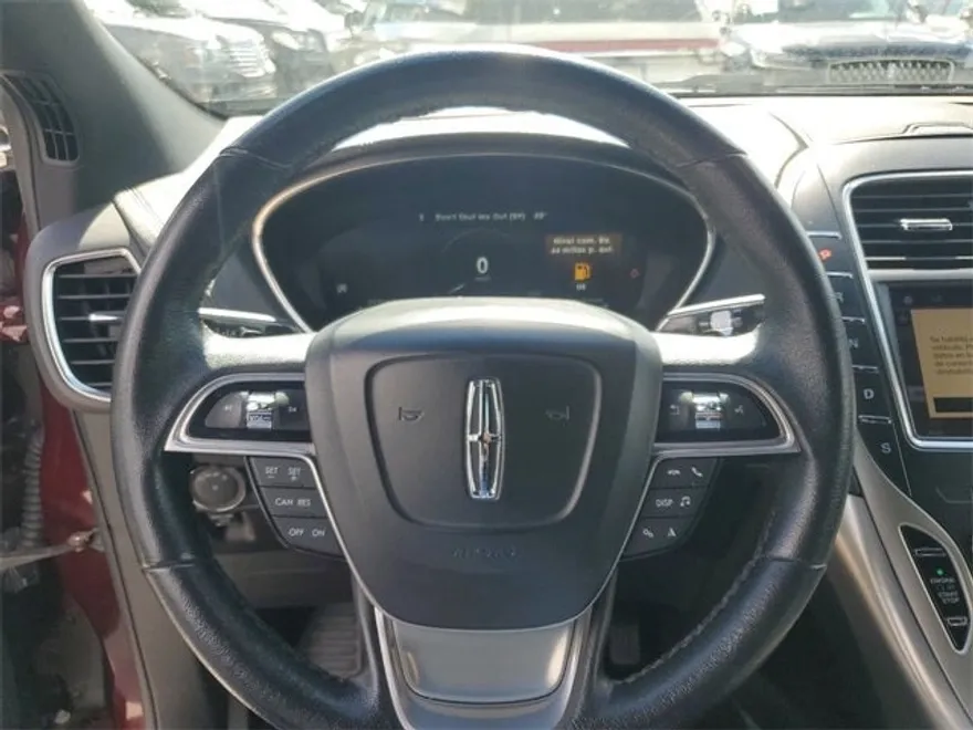 2019 Lincoln Nautilus Standard photo 19