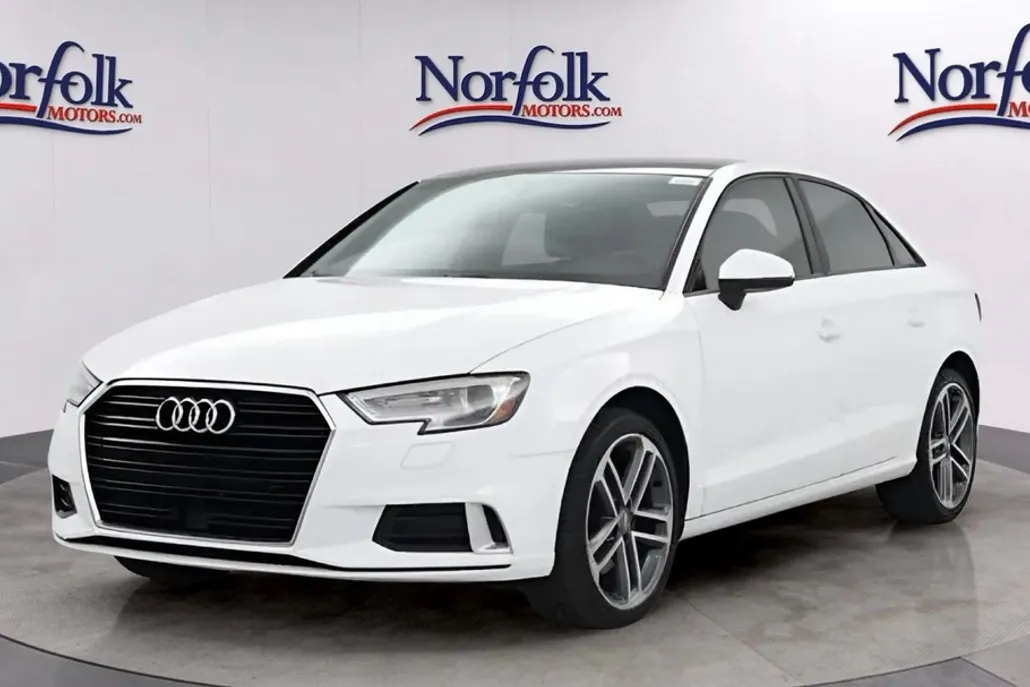 2016 Audi A3 2.0T Quattro Premium Plus photo 1