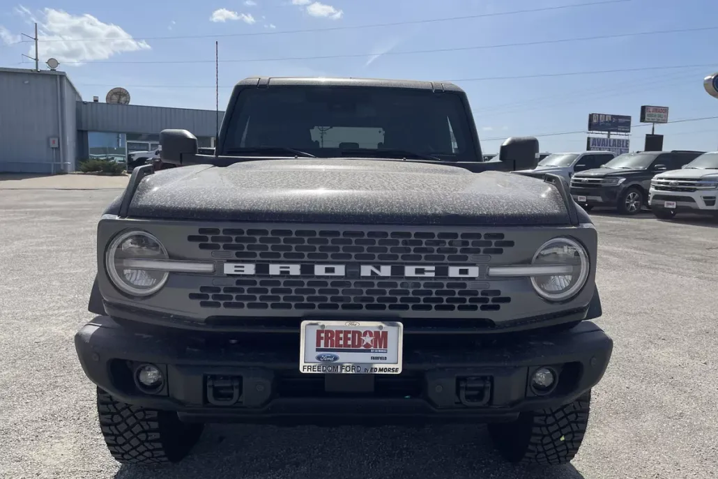 2025 Ford Bronco Badlands photo 1