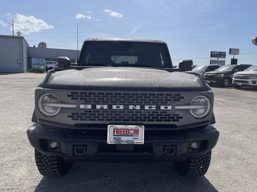 2025 Ford Bronco Badlands photo 1