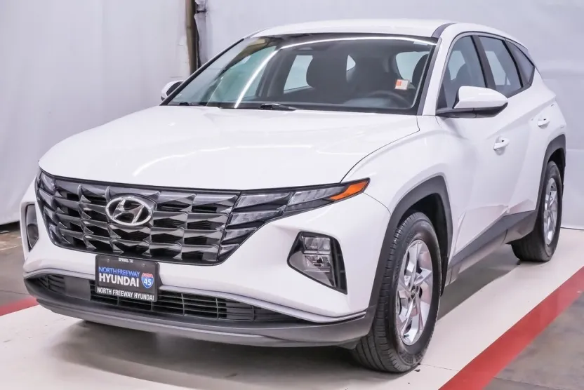 2023 Hyundai Tucson SE photo 1