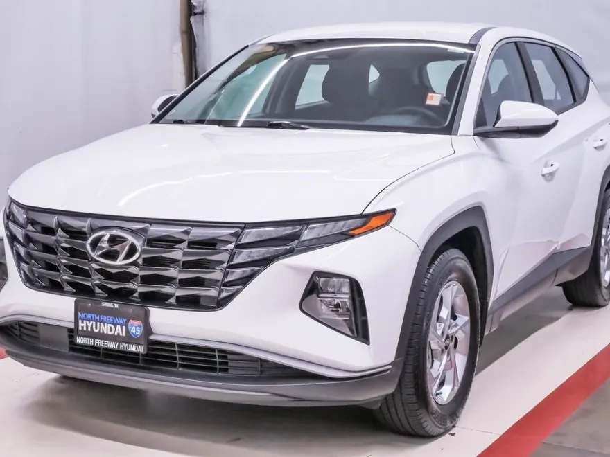 2023 Hyundai Tucson SE photo 1