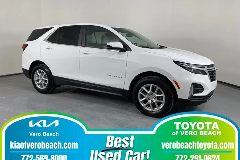 2023 Chevrolet Equinox LT photo 1